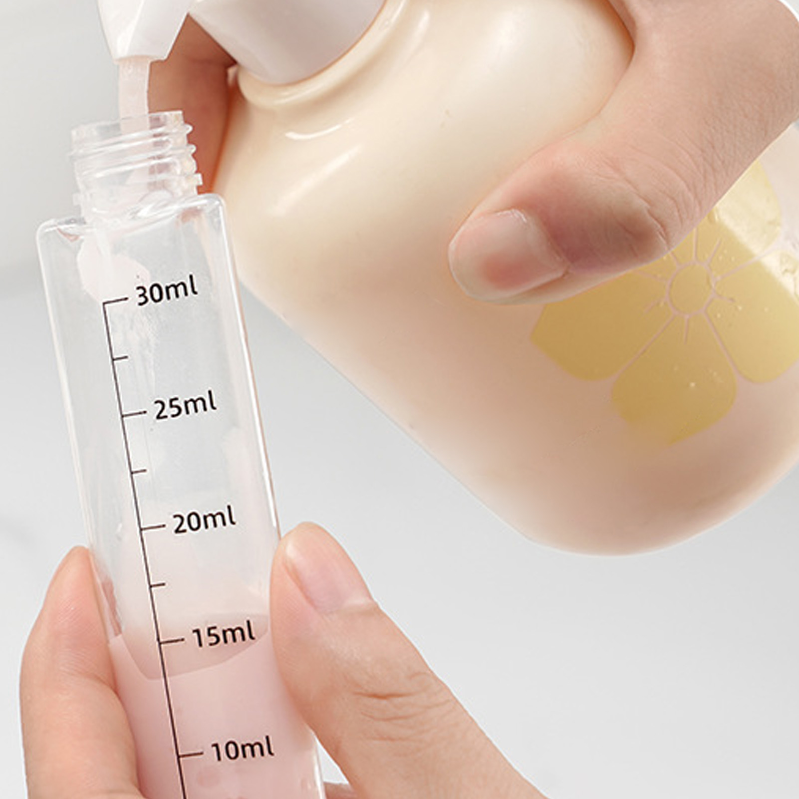 4-in-1 Travel Liquid Dispenser - Dry Shampoo Travel recension och pris